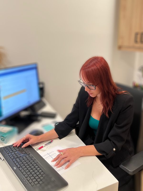 Facetune_08-09-2023-14-28-44